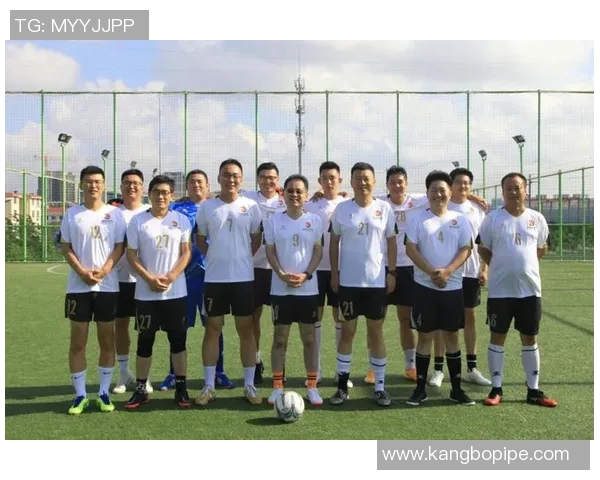 南京足球队引领最新足球团队协作榜单前十名分析与展望